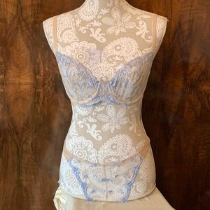 36C Victoria’s Secret cream & baby blue lace set